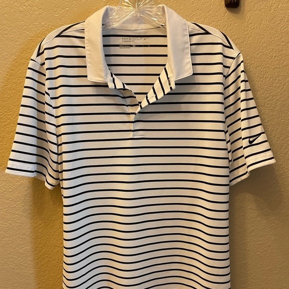 Men’s Nike Dri-Fit golf polo - Picture 1 of 6